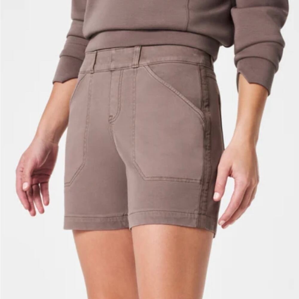 SPANX - Stretch Twill Shorts, 6" Women's Casual Shorts - Smoke - XL - NWT